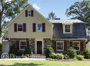 26 Kenworth Rd, Port Washington, NY 11050