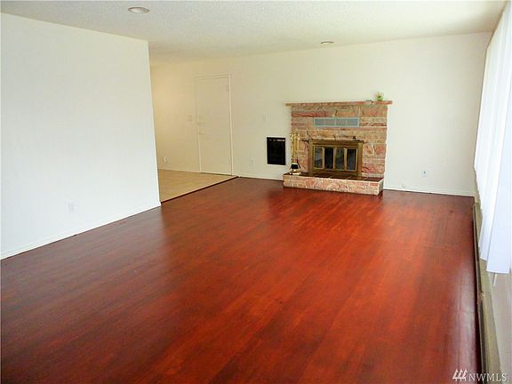 5th image of 1820 -22-26 S Wenatchee Ave Ave