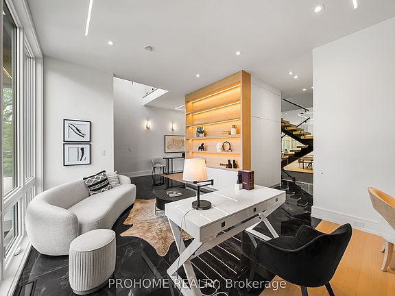 4th image of 15 Aldershot Cres