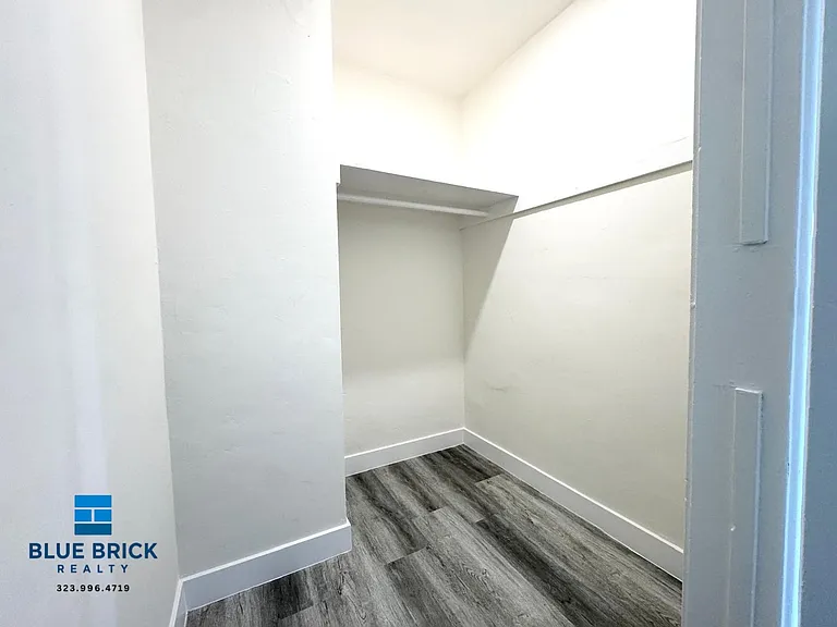 512 N Normandie Ave #4 — Photo 6