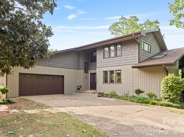 415 Reel Hollow Rd, Marion, NC 28752