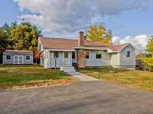 21 Hollow Rd, Brimfield, MA 01010