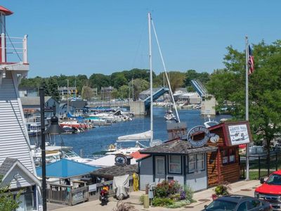 516 Williams St APT 3, South Haven, MI, 49090