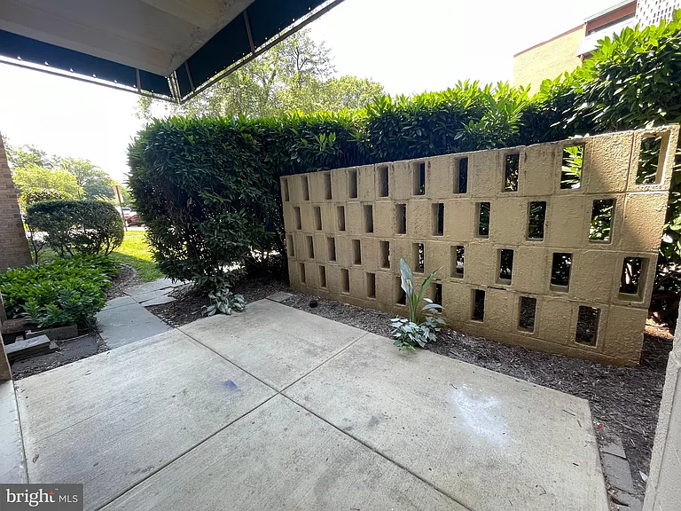 6139 Leesburg Pike #107 — Photo 3