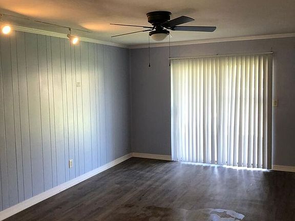 4th image of 2325 W Pensacola St APT 124