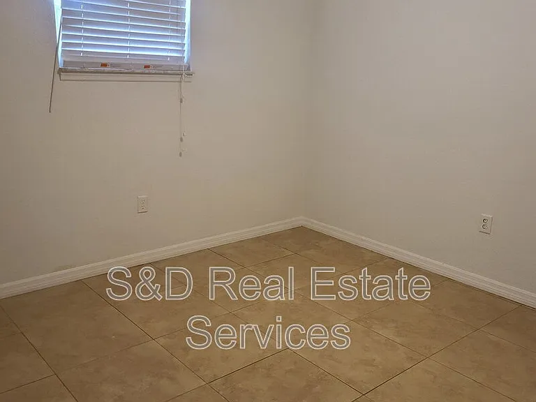 2415 S Crystal Lake Dr — Photo 11