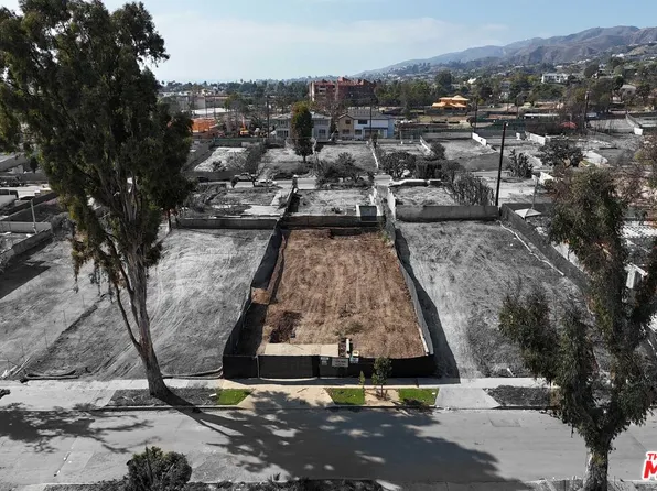 1137 Embury St, Pacific Palisades, CA 90272