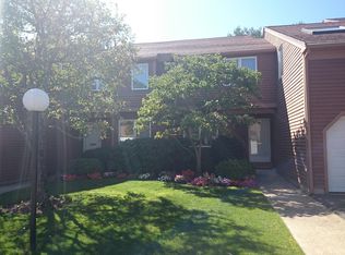 3 Heathwood Ln, Brookline, MA 02467