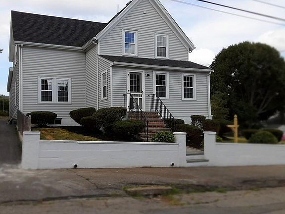 3rd image of 79 Concord Ave