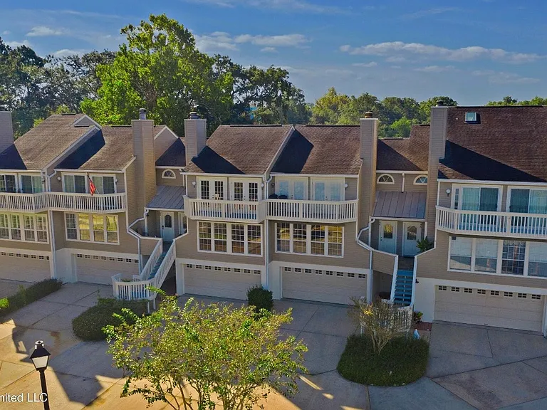 717 Bienville Blvd #B2 — Photo 3