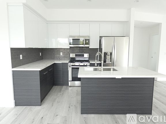5th image of 5728 Fair Ave #1
