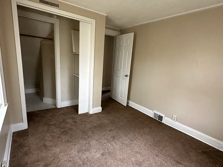 2509 Erskine Blvd — Photo 12