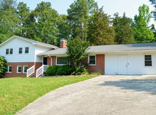 650 Weaver Dairy Rd, Chapel Hill, NC 27514