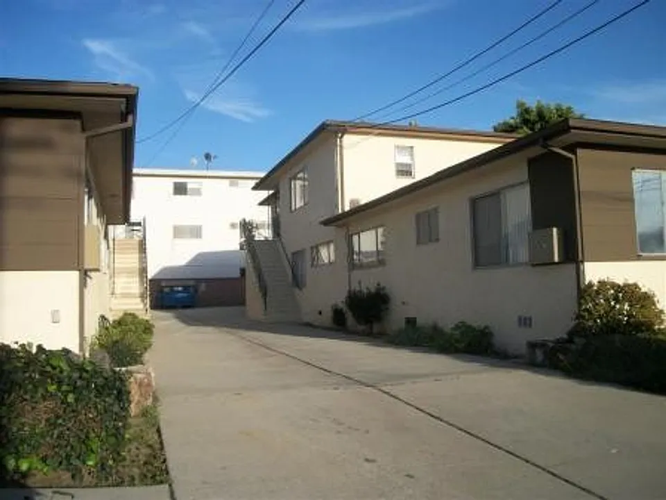 12522 Truro Ave