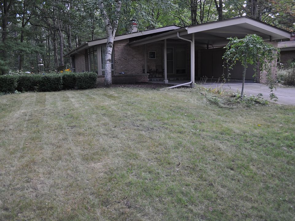 1st image of 3703 Moorland Dr