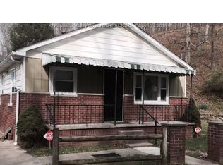 544 McCorkle Rd, Sod, WV 25564