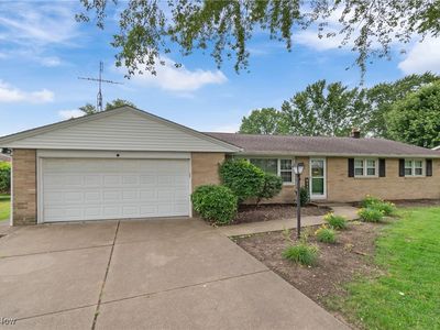 5215 Glenhill Ave NE, Canton, OH, 44705