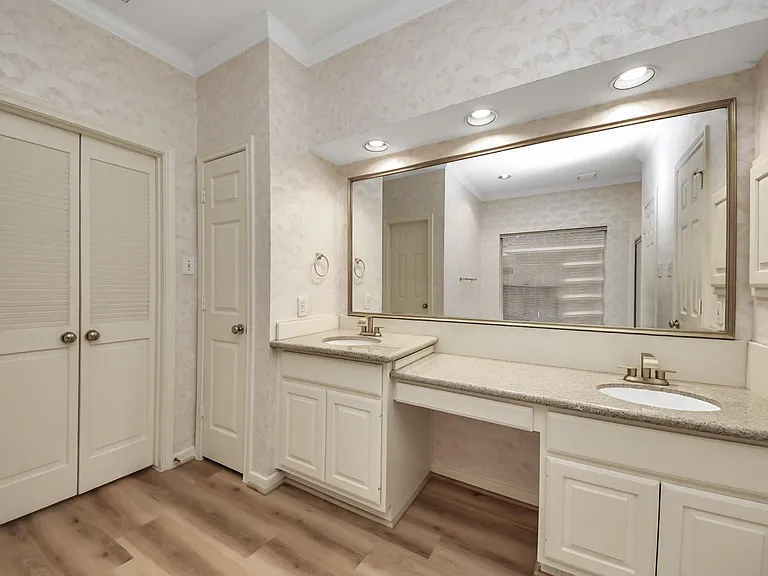 4418 Bermuda Dr — Photo 17