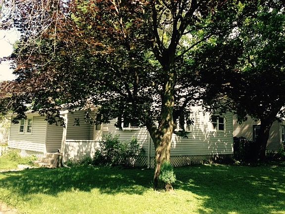 2nd image of 36 S Park St