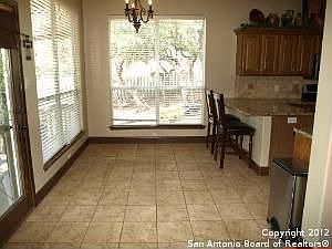 5th image of 804 Sendera St