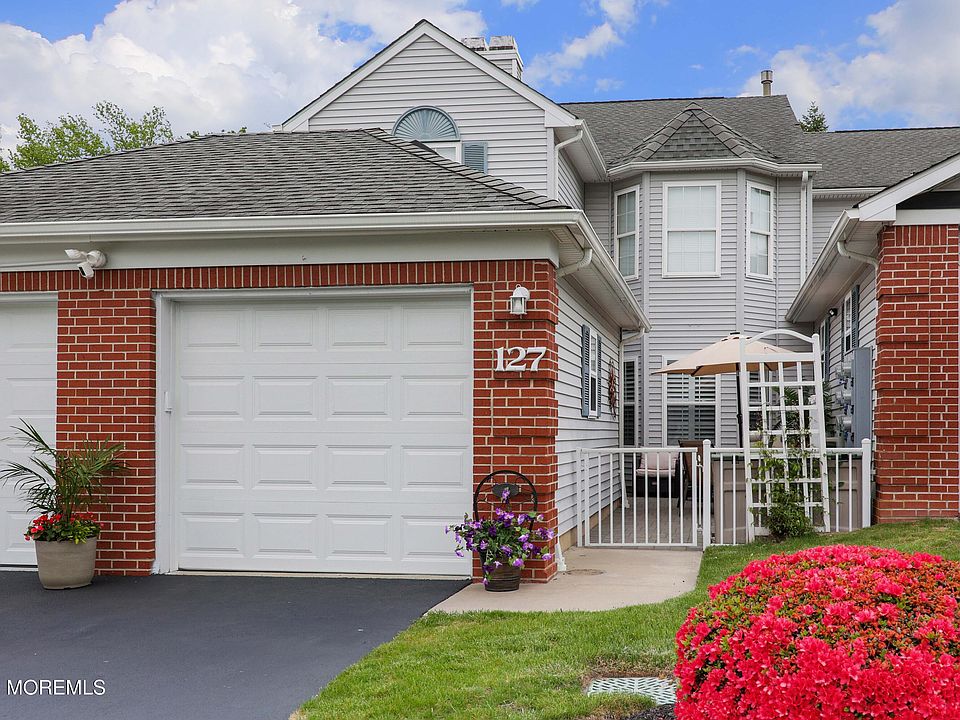 1st image of 127 Pierce Drive