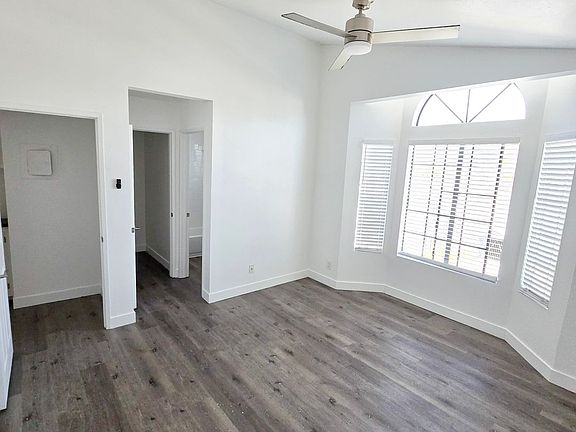 3rd image of 1065 Coronado Ave #301