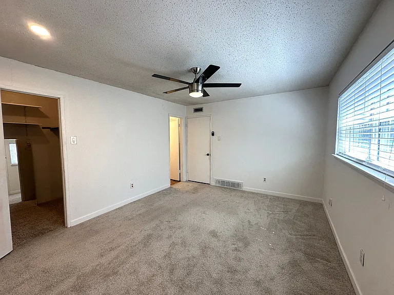 3817 Commonwealth Dr — Photo 13