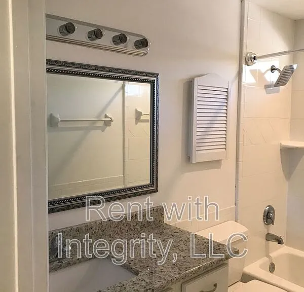 156D Locke St — Photo 14