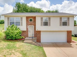 2357 Sunnyside Dr, Arnold, MO 63010