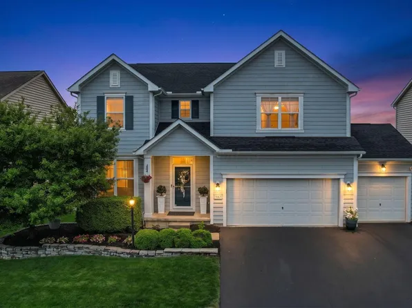 327 Fox Glen Dr E, Pickerington, OH 43147