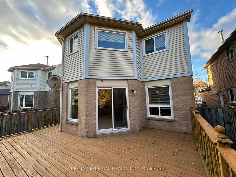 3058 Dalehurst Dr — Photo 34