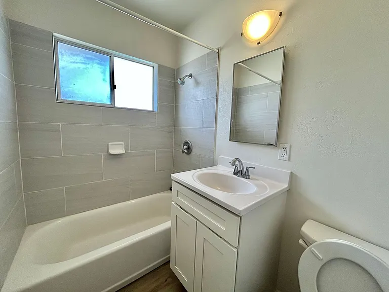 147-175 S Ann St — Photo 11