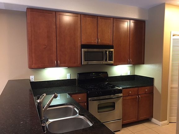 5th image of 2330 1st Ave Unit 203