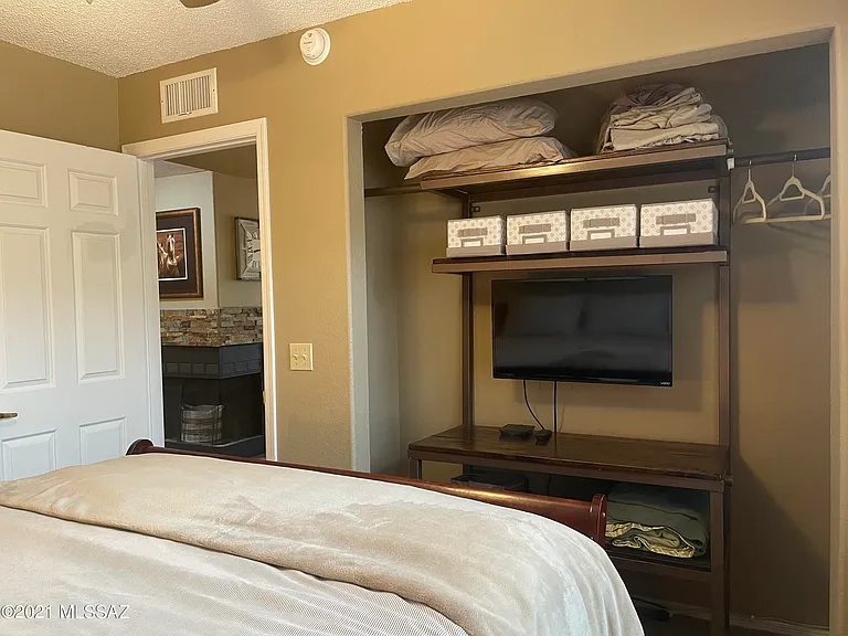 6655 N Canyon Crest Dr #1107 — Photo 16