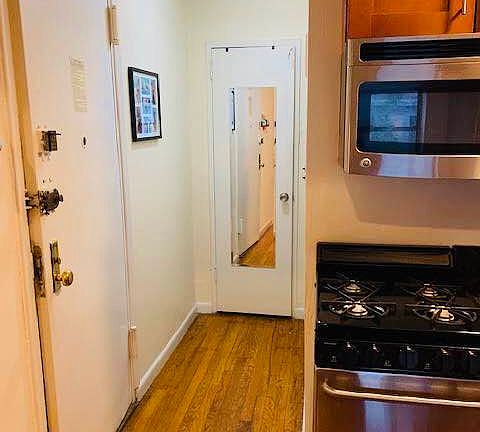 2nd image of 34 W 83rd St APT 4F