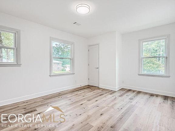 2nd image of 2608 Bull Run Dr