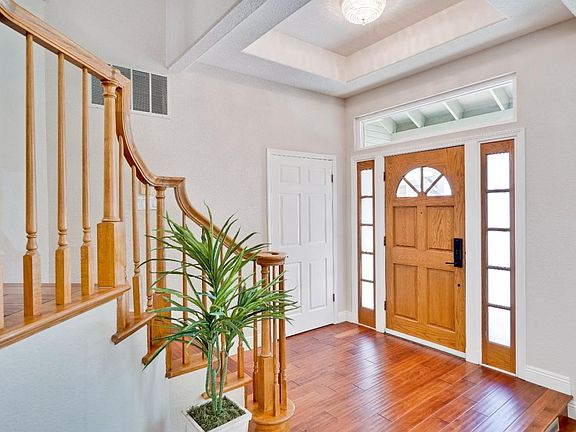 3rd image of 667 Briar Ranch Ln