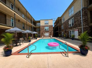 3320 N Arnoult Rd APT 110, Metairie, LA 70002