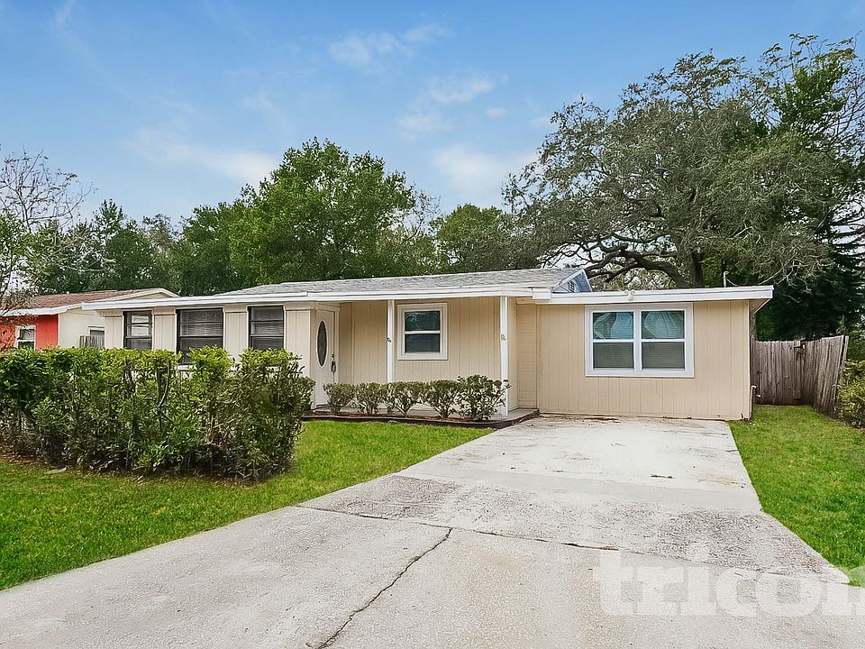 1st image of 10014 N Oklawaha Ave