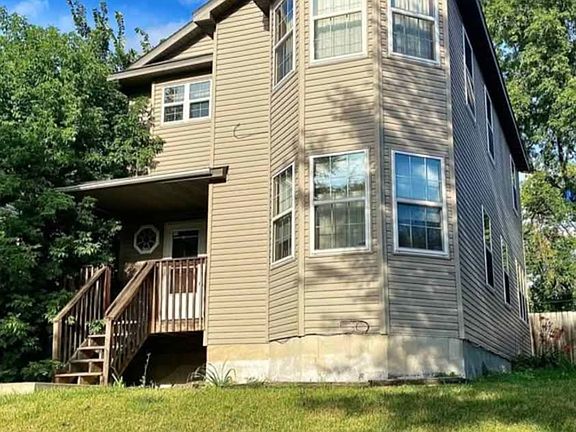 3rd image of 822 Russell Ave N #2 & 3
