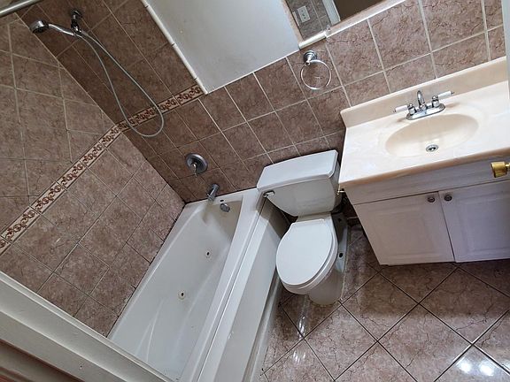 3rd image of 1750 N Marywood Ave APT 203