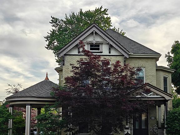 3rd image of 307 Ridout St S