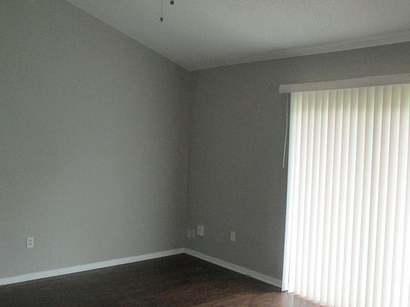 2nd image of 7324 Darien St