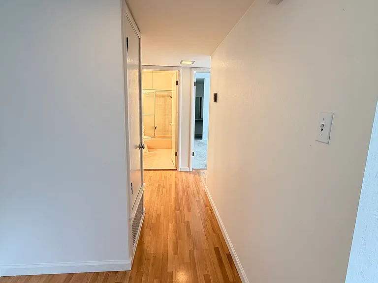 151 S Magnolia Ave #9 — Photo 6