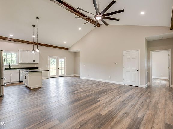 5th image of 148 Whitson Dr