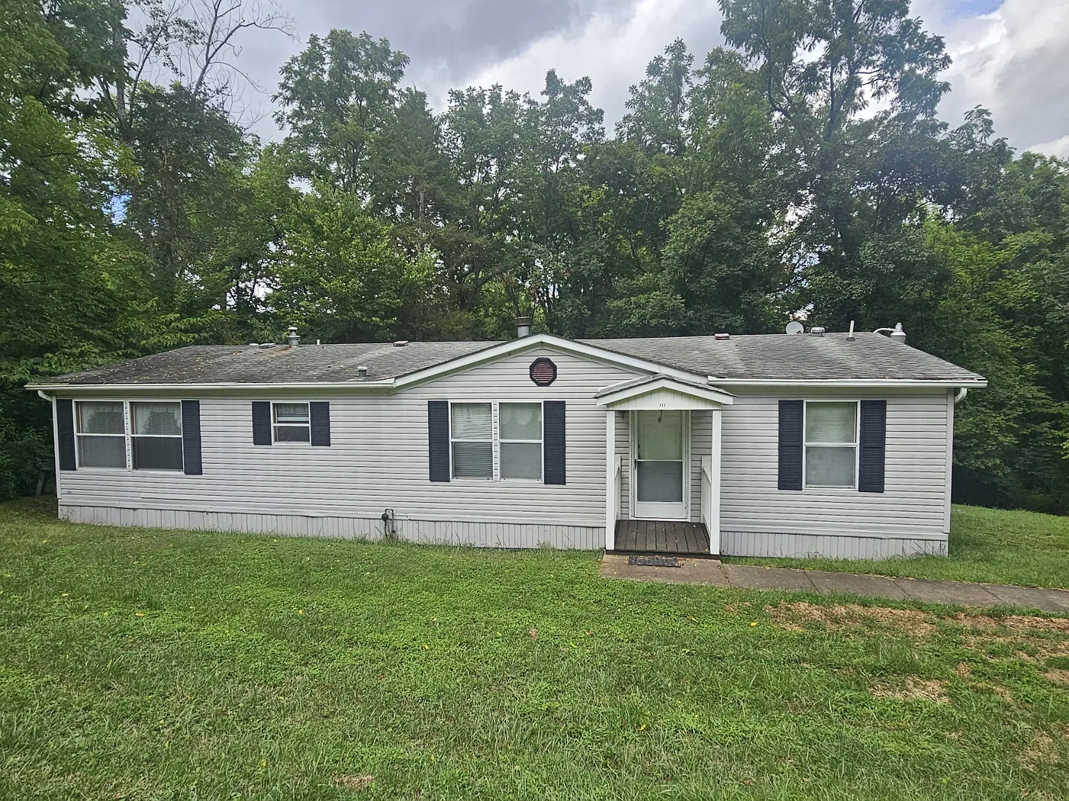 717 Hickory Lane NEW - 1 — Photo 1