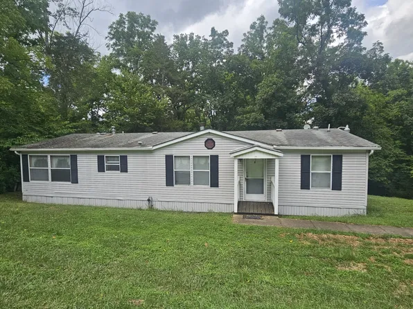 717 Hickory Ln, Woodstock, VA 22664