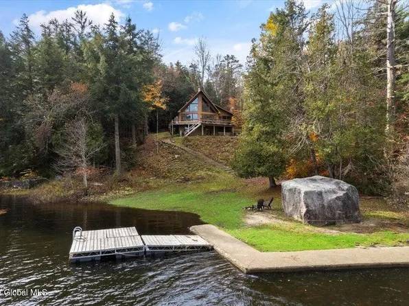 10 Moes Ct, Paradox, NY 12858