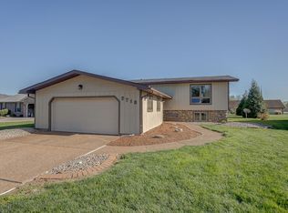 2718 Bryden Ct, Alton, IL 62002