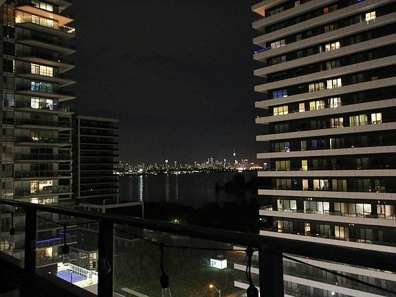 4th image of 30 Shore Breeze Dr #917